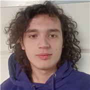 Studenti alla facoltà di statistica offre ripetizioni di matematica per ragazzi delle superiori